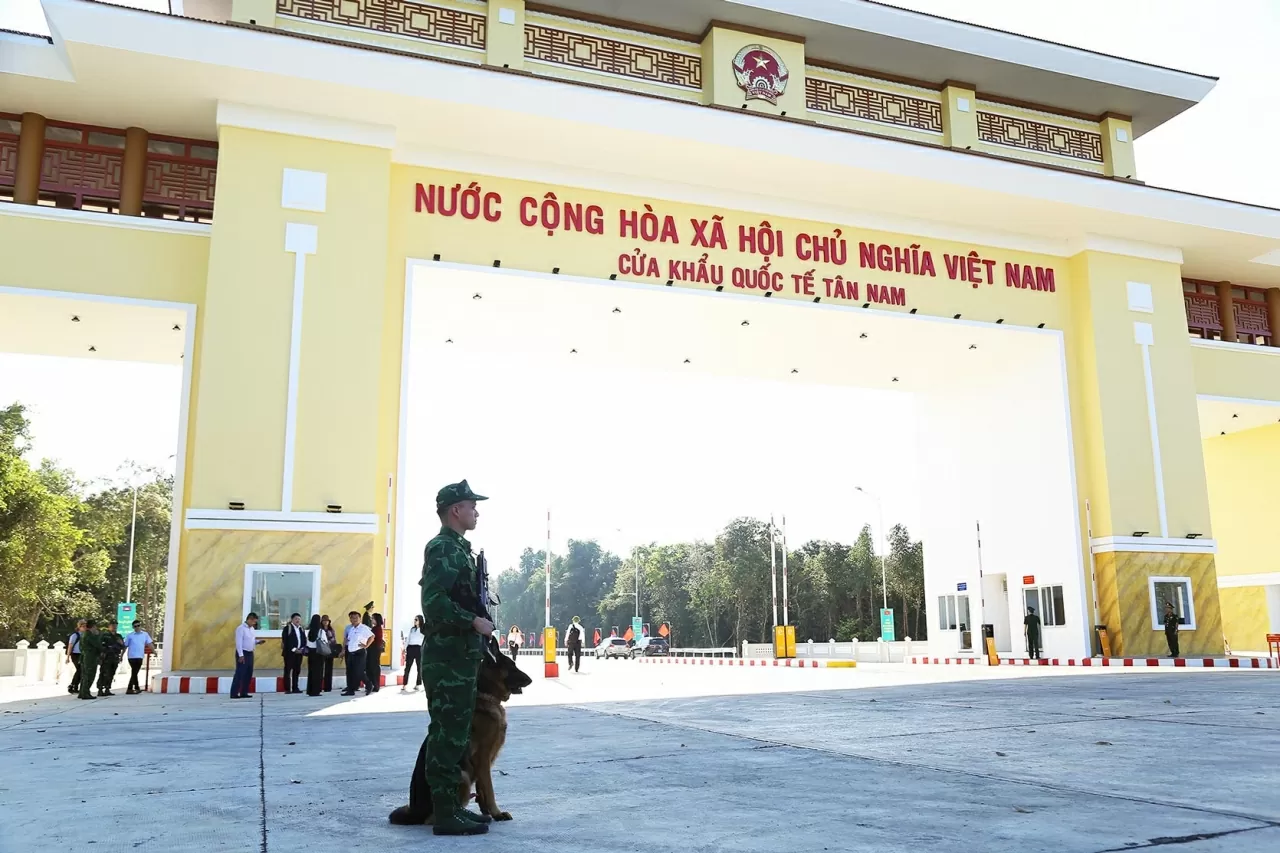 Dự án xây dựng cửa khẩu quốc tế Tân Nam tại xã Tân Biên, Tây Ninh với tổng mức đầu tư 274 tỉ đồng cũng đã hoàn thành, sẵn sàng cho sự kiện khai trương. (Ảnh: Thành Long)