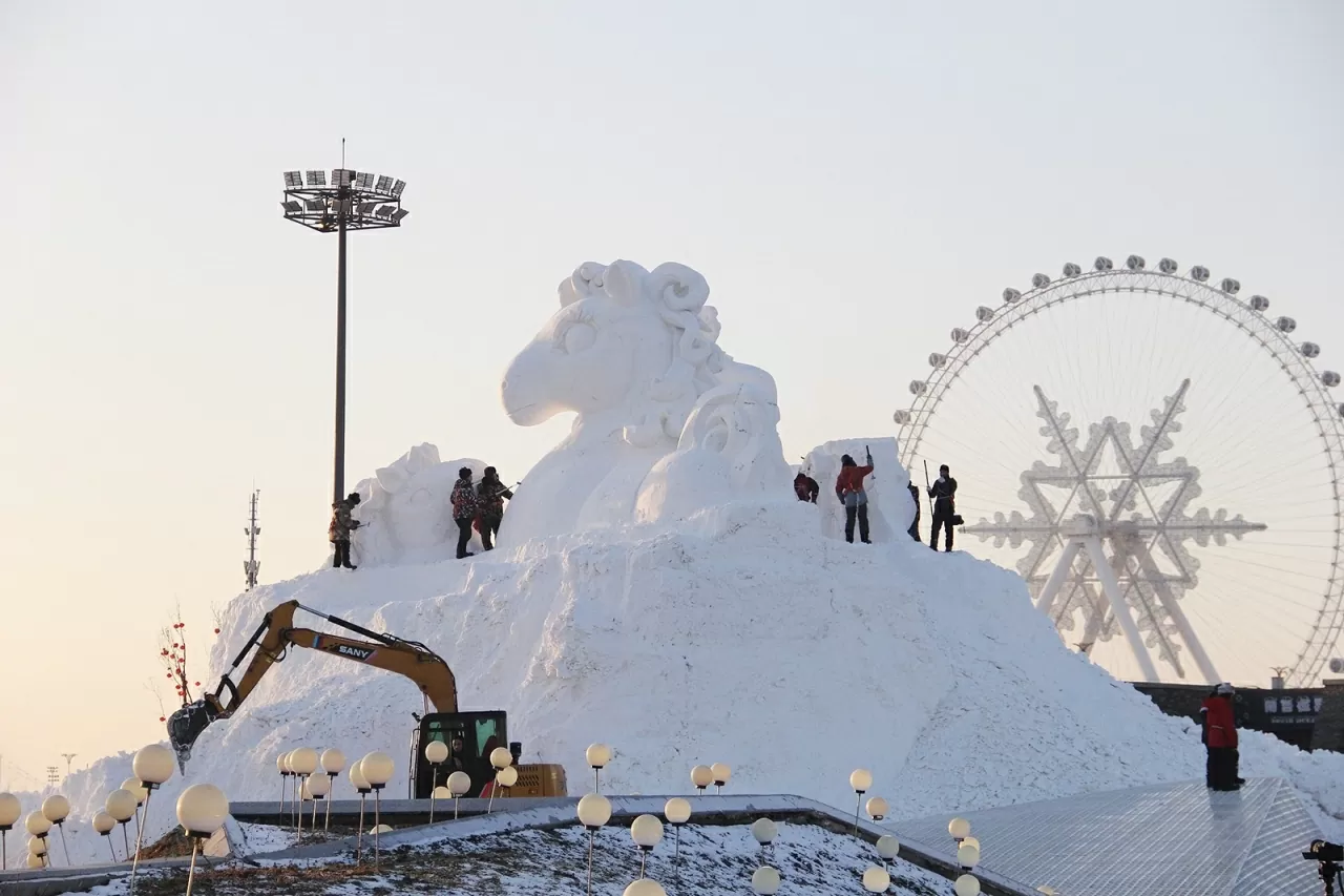 Lễ hội băng tại Cáp Nhĩ Tân chính thức khai mạc