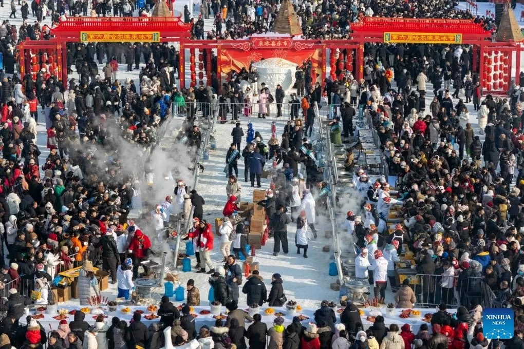 Lễ hội băng tại Cáp Nhĩ Tân chính thức khai mạc Lễ hội băng tại Cáp Nhĩ Tân chính thức khai mạc