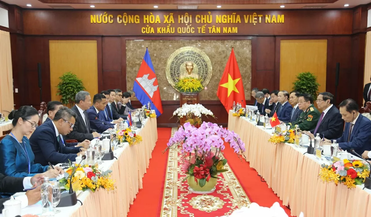 Thủ tướng Chính phủ Phạm Minh Chính và Thủ tướng Vương quốc Campuchia Hun Manet tiến hành Hội đàm cấp cao giữa hai nước. (Ảnh: Thành Long) Thủ tướng Chính phủ Phạm Minh Chính và Thủ tướng Vương quốc Campuchia Hun Manet tiến hành Hội đàm cấp cao giữa hai nước. (Ảnh: Thành Long)