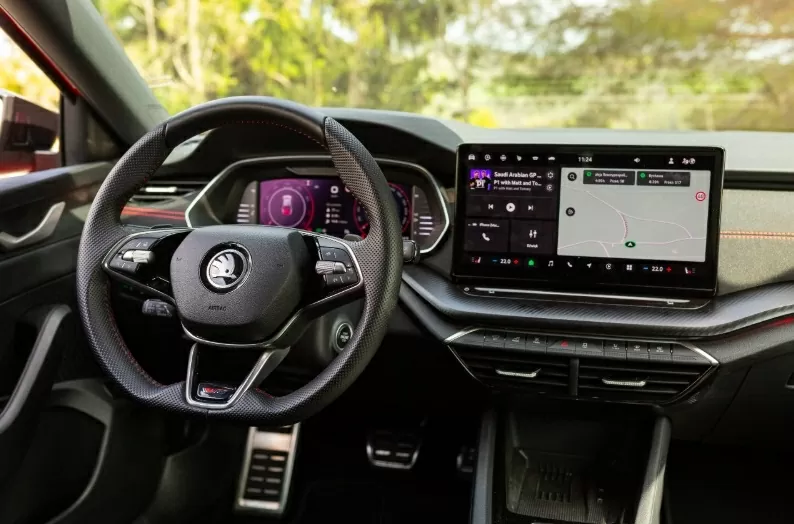 Khoang nội thất của Octavia vRS 2026 nổi bật với ghế bọc da cao cấp. Khoang nội thất của Octavia vRS 2026 nổi bật với ghế bọc da cao cấp.