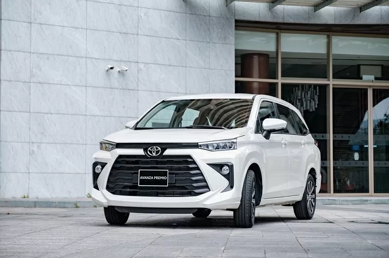 Cập nhật bảng giá xe hãng Toyota mới nhất tháng 12/2025.