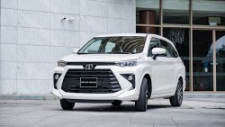 Cập nhật bảng giá xe hãng Toyota mới nhất tháng 12/2025