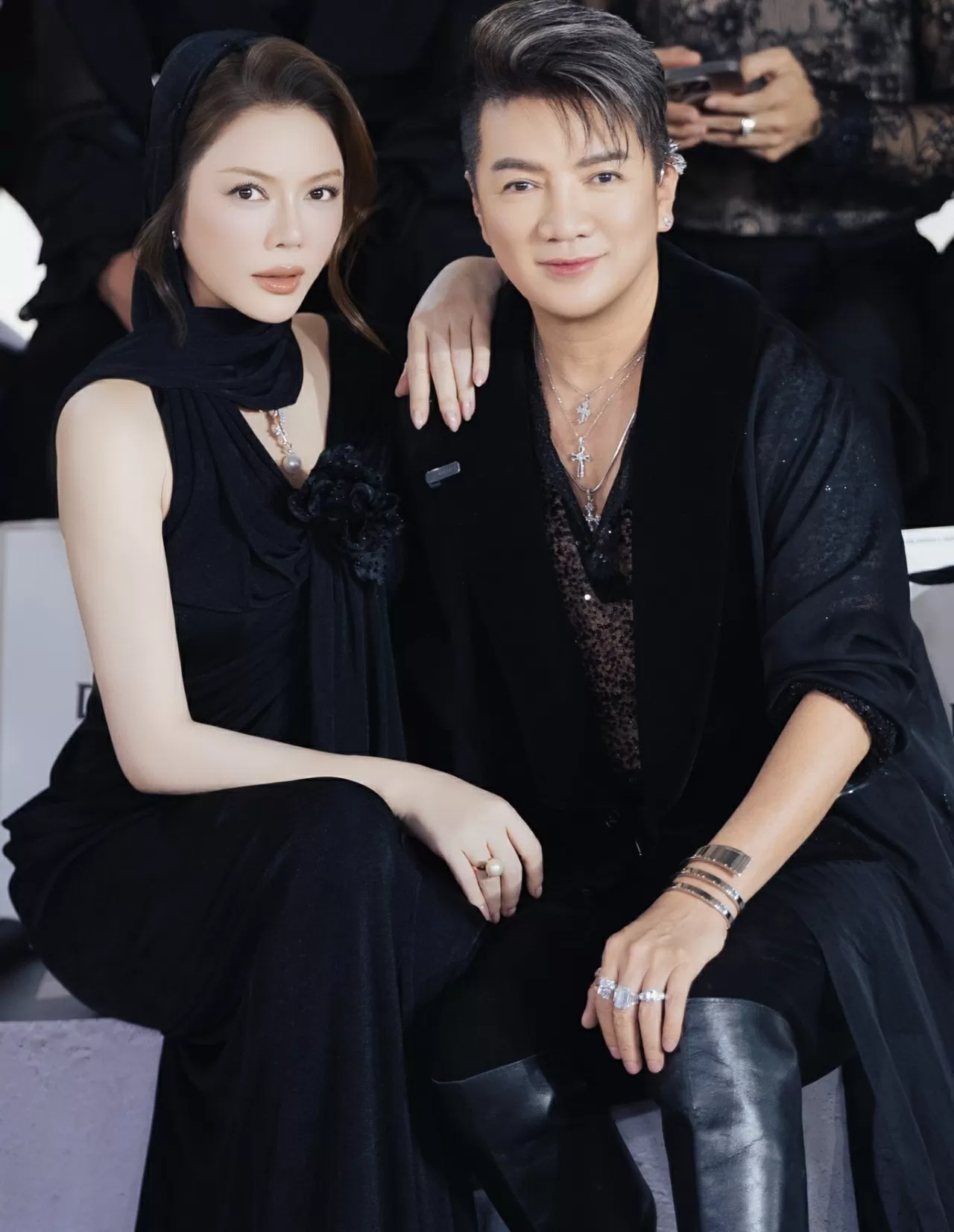 Diễn viên Lý Nhã Kỳ cuốn hút, gợi cảm bên ca sĩ Đàm Vĩnh Hưng