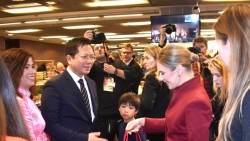 Nét đẹp Việt Nam tại Hội chợ từ thiện quốc tế Ba Lan