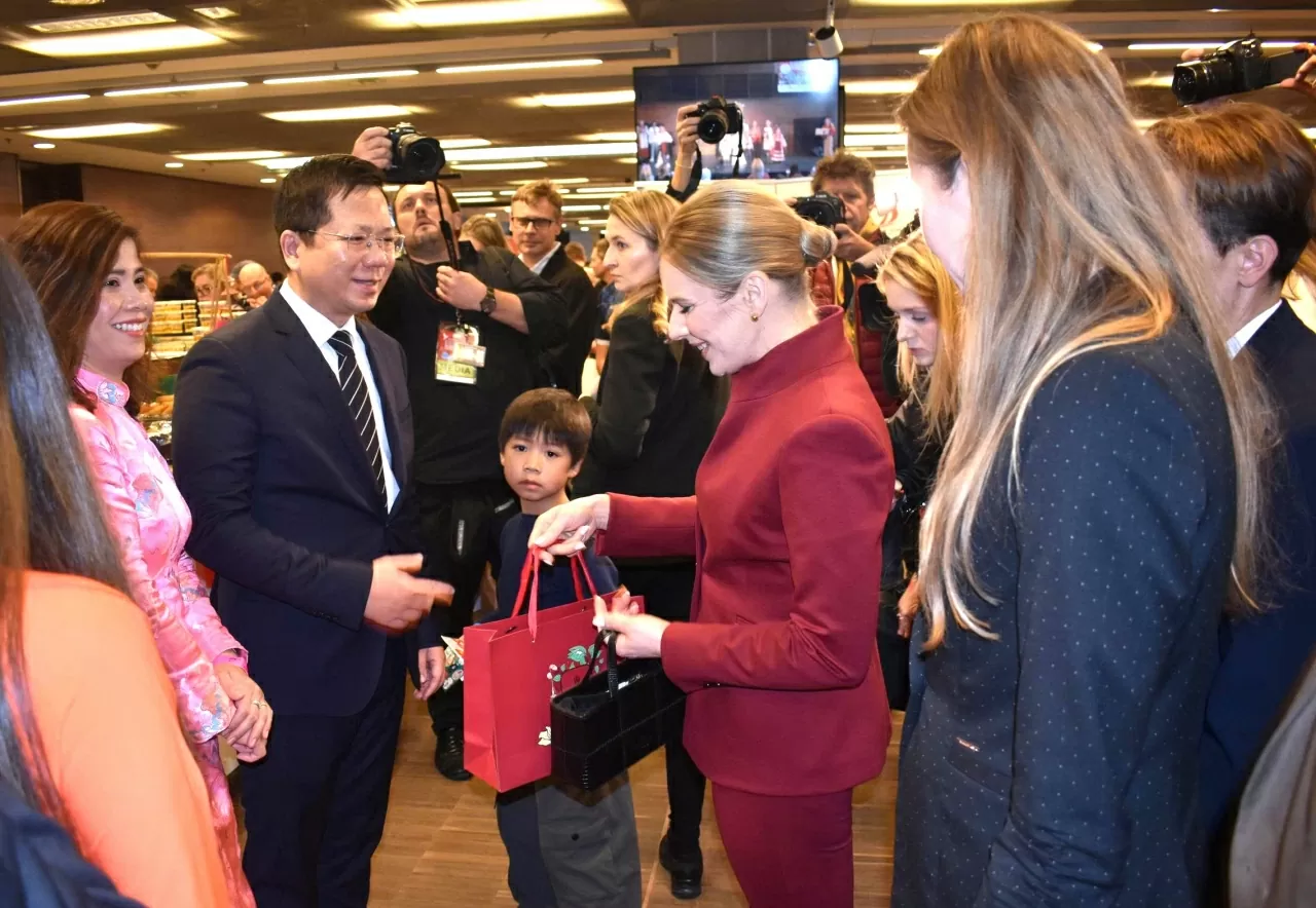 Hội chợ từ thiện quốc tế SHOM 2025: Thúc đẩy tình hữu nghị, giao lưu kết nối văn hóa