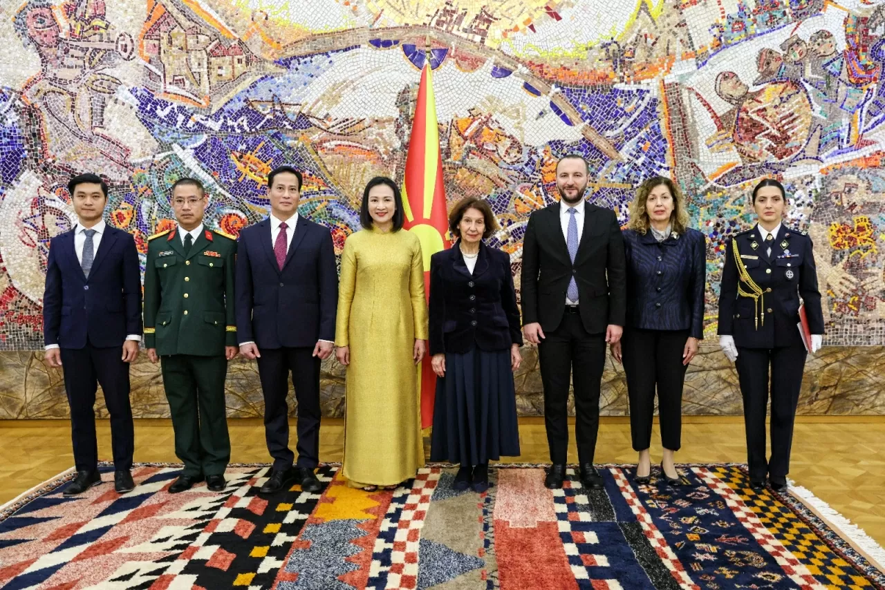 Đại sứ Nguyễn Thị Minh Nguyệt trình Thư ủy nhiệm tại Bắc Macedonia, thúc đẩy hợp tác song phương trên nhiều lĩnh vực Đại sứ Nguyễn Thị Minh Nguyệt trình Thư ủy nhiệm tại Bắc Macedonia, thúc đẩy hợp tác song phương trên nhiều lĩnh vực