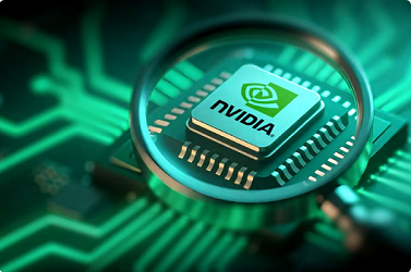 Trong ảnh minh họa này, một con chip Nvidia được nhìn thấy qua kính lúp vào ngày 1 tháng 8 năm 2025 tại Bắc Kinh, Trung Quốc. Visual China Group/Getty Images/File