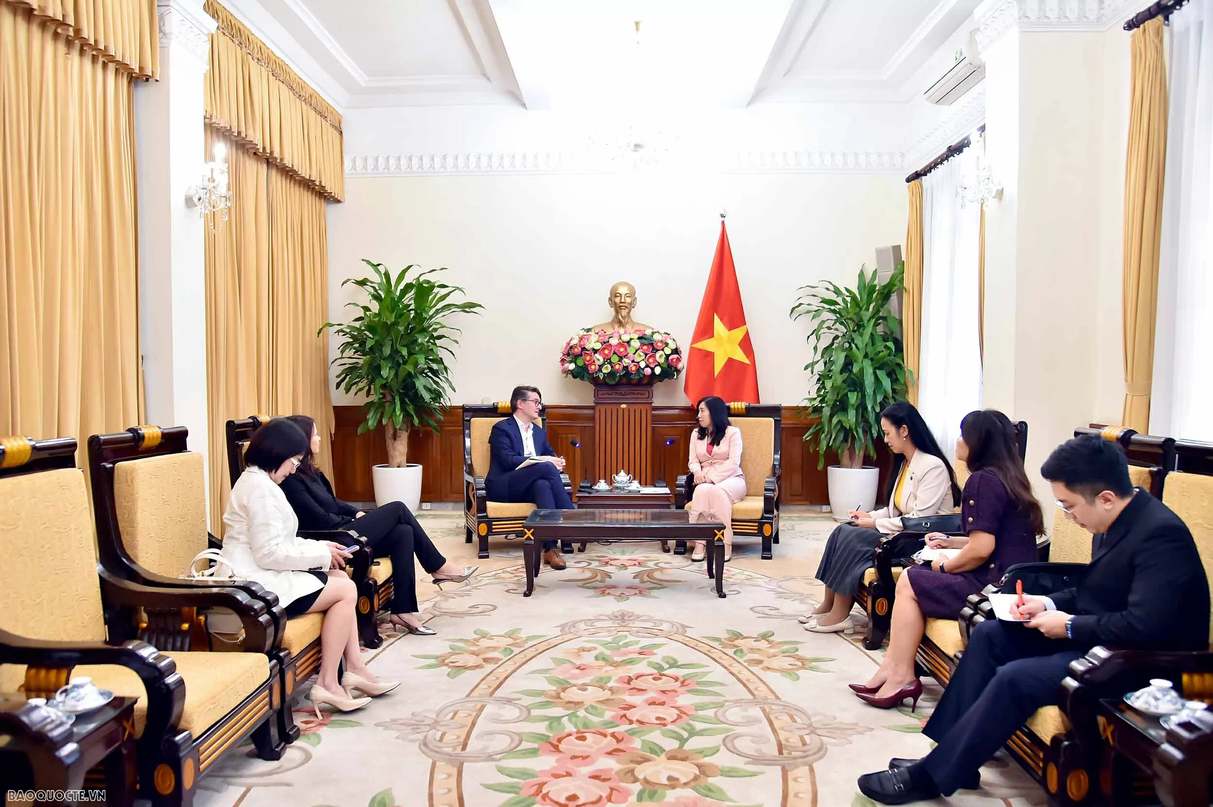 Việt Nam-Bloomberg tăng cường hợp tác truyền thông, lan tỏa hình ảnh Việt nam Việt Nam-Bloomberg tăng cường hợp tác truyền thông, lan tỏa hình ảnh Việt nam
