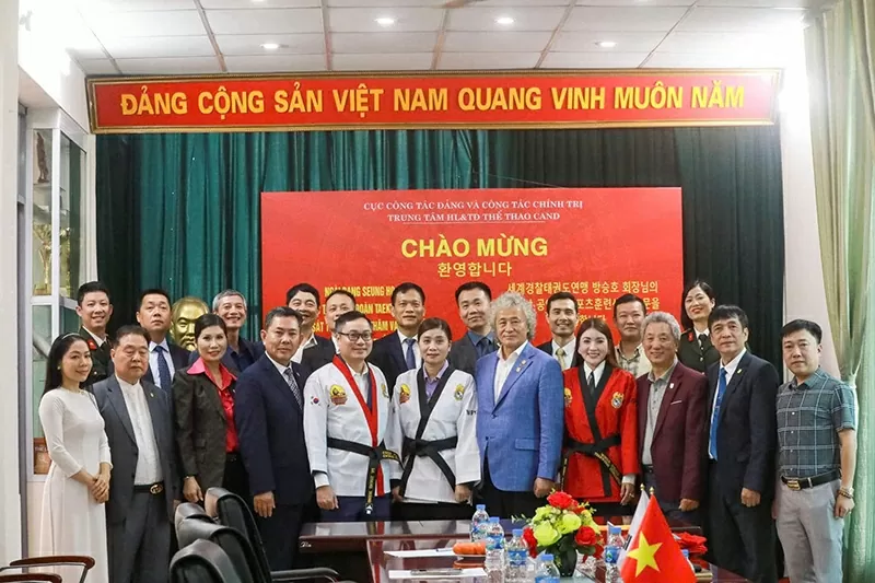 Hoa hậu Doanh nhân Hồ Như Quỳnh thể hiện vai trò cầu nối văn hóa, võ thuật, đồng hành cùng các tổ chức quốc tế trong lĩnh vực Taekwondo. Hoa hậu Doanh nhân Hồ Như Quỳnh thể hiện vai trò cầu nối văn hóa, võ thuật, đồng hành cùng các tổ chức quốc tế trong lĩnh vực Taekwondo.