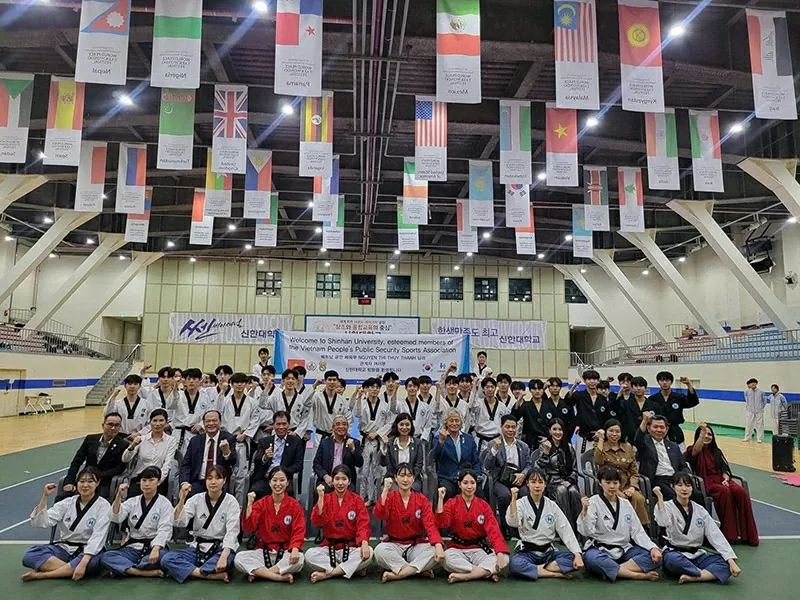 Sự xuất hiện của Hoa hậu doanh nhân Hồ Như Quỳnh tại THE SUMMIT 2025 khẳng định hình ảnh năng động, chủ động hội nhập và tích cực tham gia các chương trình quốc tế sau khi được bổ nhiệm Đại sứ Toàn cầu GTTF Việt Nam.