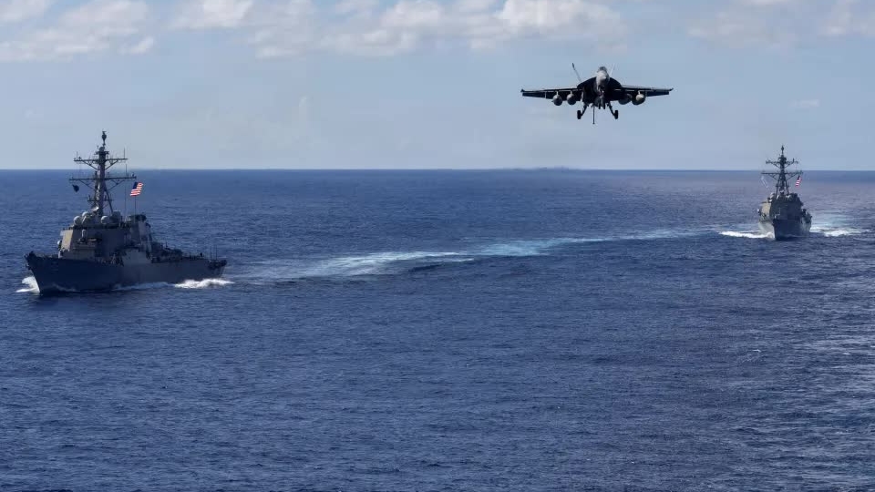 Mỹ bắt giữ tàu chở dầu ngoài khơi Venezuela, nói 'những chuyện khác' cũng đang diễn ra