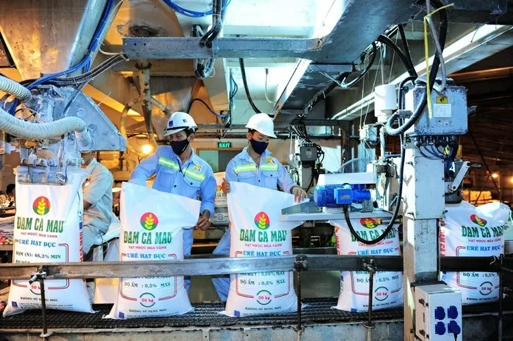 Nâng cao sức cạnh tranh cho doanh nghiệp ngành Sơn phủ, Giấy, Cao su, Nhựa và Hóa chất Việt Nam