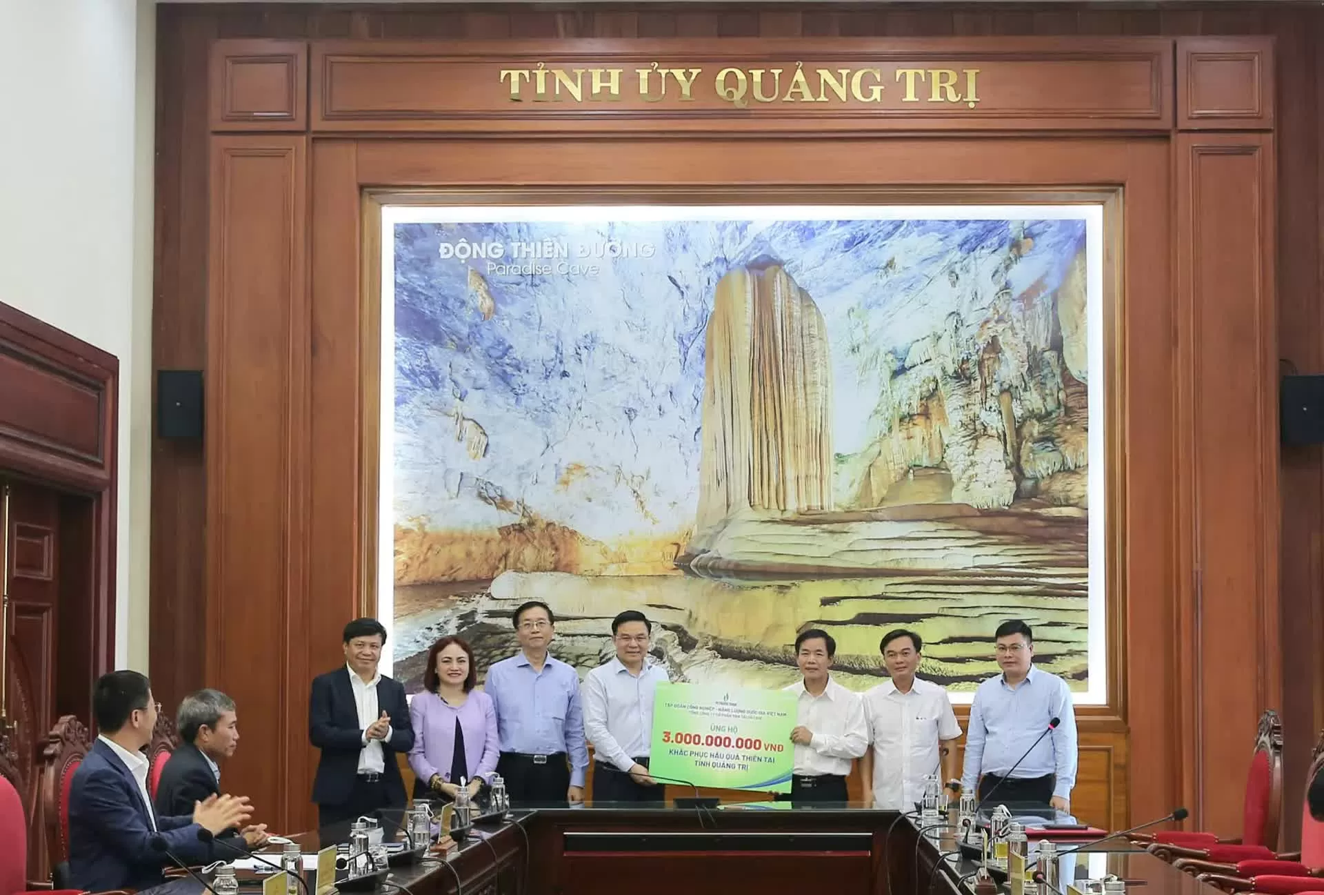 Ấm áp nghĩa tình PetroVietnam: Kịp thời tiếp sức miền Trung sau thiên tai