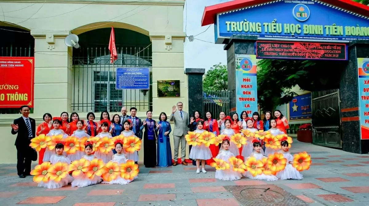 Trường Tiểu học Đinh Tiên Hoàng (Hải Phòng) đón nhận danh hiệu Label FrancÉducation: Mở cánh cửa mới cho học sinh trong thời đại mới