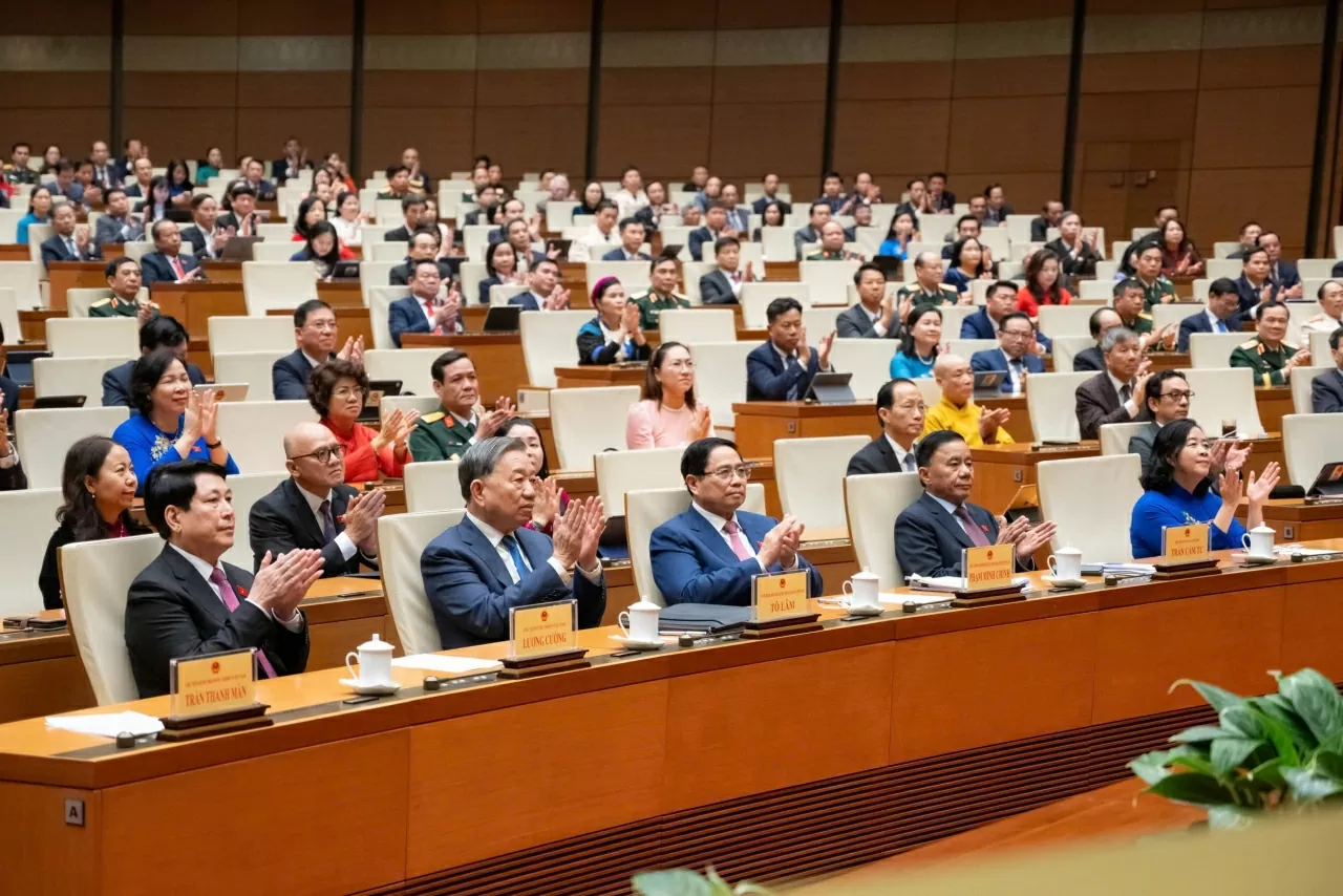 Quốc hội khoá XV đã nỗ lực vượt bậc, thích ứng linh hoạt, hành động quyết liệt, kiến tạo phát triển Quốc hội khoá XV đã nỗ lực vượt bậc, thích ứng linh hoạt, hành động quyết liệt, kiến tạo phát triển