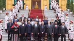 Chủ tịch nước Lương Cường tiếp đại sứ các nước trình Quốc thư