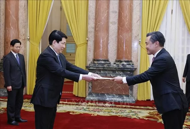 Chủ tịch nước Lương Cường tiếp đại sứ các nước trình Quốc thư