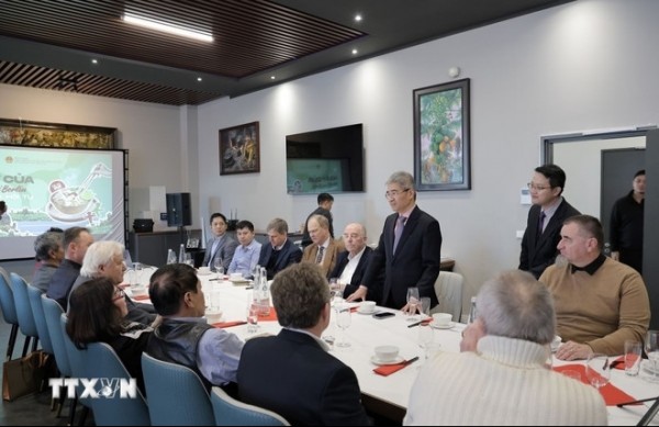 Giới thiệu Phở Việt Nam đến với bạn bè Đức