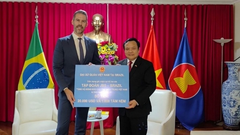 Bạn bè và đối tác Brazil triển khai hỗ trợ khẩn cấp cho miền Trung Việt Nam