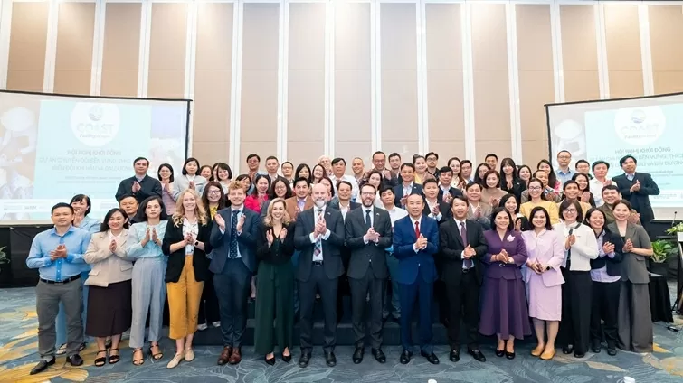 Việt Nam và Anh khởi động sáng kiến tăng cường khả năng chống chịu ven biển