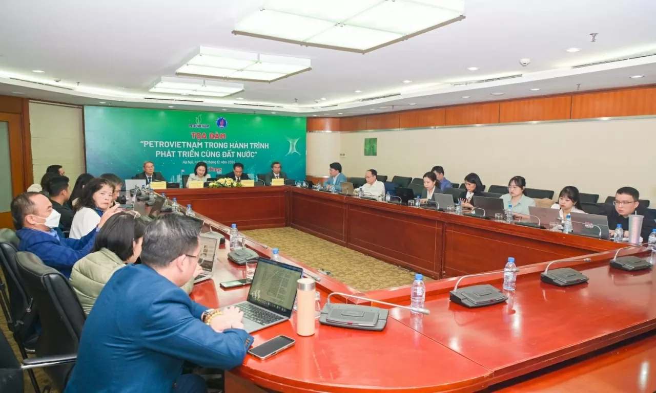 Toàn cảnh buổi tọa đàm.