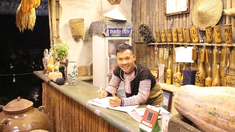 Người Mông ở Pà Cò giữ hồn văn hóa để níu chân du khách