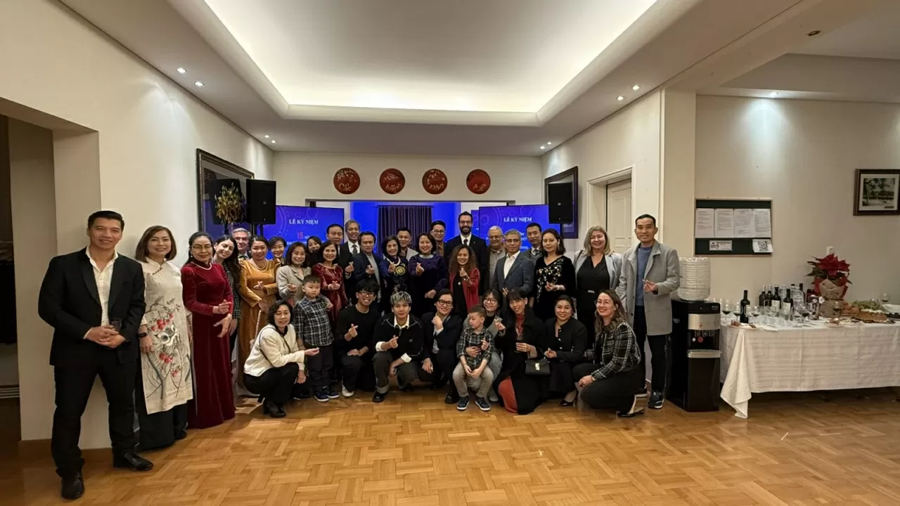 Kỷ niệm 15 năm thành lập Đại sứ quán Việt Nam tại Hy Lạp Đại sứ quán Việt Nam tại Hy Lạp kỷ niệm 15 năm thành lập