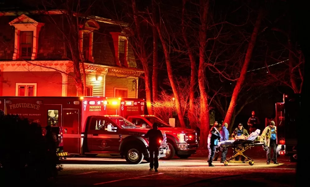 Mỹ: Xả súng kinh hoàng tại Đại học Brown, nhiều người thương vong, nghi can vẫn đang lẩn trốn Mỹ: Xả súng kinh hoàng tại Đại học Brown, nhiều người thương vong, nghi can vẫn đang lẩn trốn
