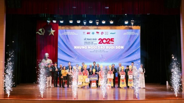 Gần 100 tiết mục tham dự Chung kết toàn quốc cuộc thi nghệ thuật 'Cùng Đức Việt & O'Food thắp sáng những Ngôi sao buổi sớm'