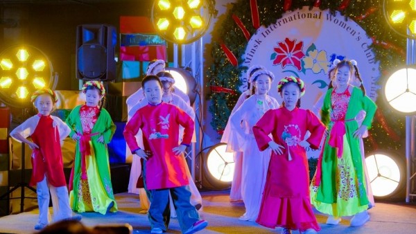 Vietnam participates in Minsk International Charity Christmas Fair 2025