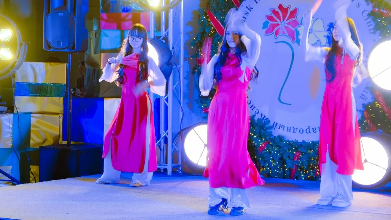 Việt Nam tham gia Hội chợ Giáng sinh từ thiện quốc tế Minsk 2025 Việt Nam tham gia Hội chợ Giáng sinh từ thiện quốc tế Minsk 2025