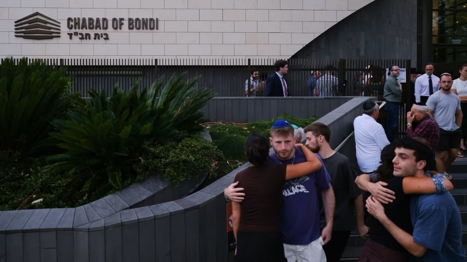 Australia điều tra vụ xả súng tại bãi biển Bondi; số người thiệt mạng đang tăng; Giáo hoàng Leo lên tiếng