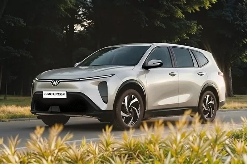 Top 5 xe MPV bán chạy nhất tháng 11/2025: VinFast Limo Green tiếp tục lập đỉnh.