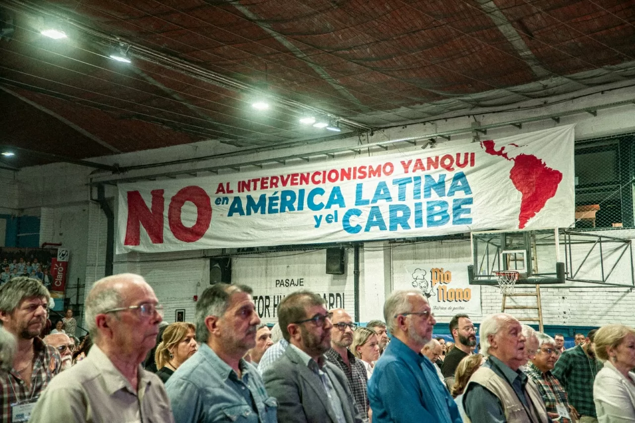 Bác Hồ và Việt Nam luôn là tấm gương cách mạng của những người cộng sản Uruguay Bác Hồ và Việt Nam luôn là tấm gương cách mạng của những người cộng sản Uruguay