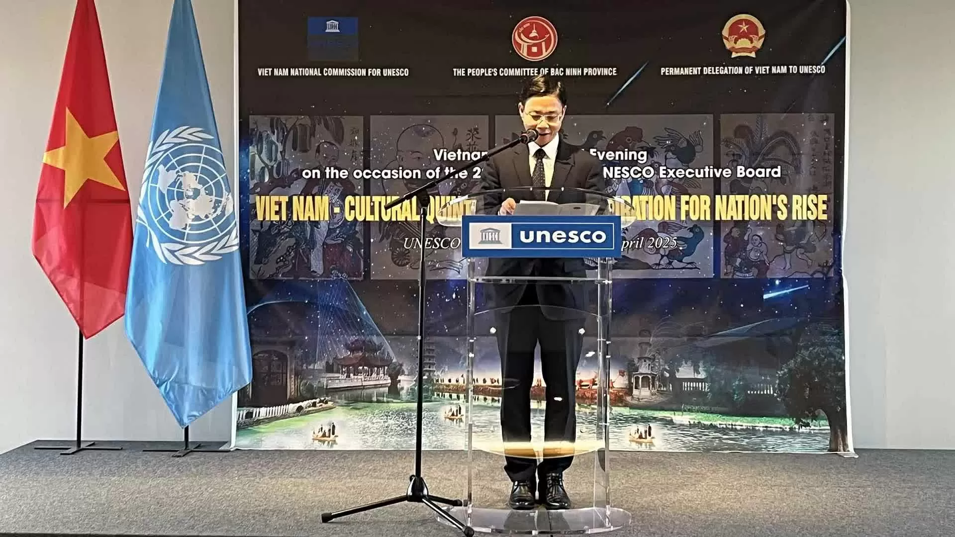 Khi ngoại giao văn hóa thắp sáng di sản Khi ngoại giao văn hóa thắp sáng di sản