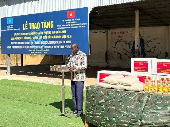 Triệu yêu thương từ sĩ quan công binh Việt Nam Tinh thần 'Đi dân nhớ, ở dân thương' của sĩ quan công binh Việt Nam