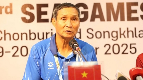 HLV Mai Đức Chung quyết giành Huy chương Vàng SEA Games thứ 7