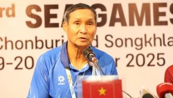 HLV Mai Đức Chung quyết giành Huy chương Vàng SEA Games thứ 7