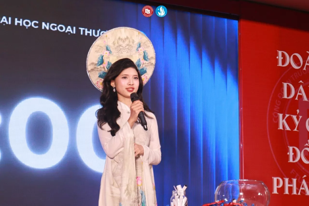 Rực rỡ nét đẹp và tài năng trong vòng khi sơ khảo Duyên dáng Ngoại thương Rực rỡ nét đẹp và tài năng vòng khi sơ khảo Duyên dáng Ngoại thương