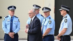 Vụ xả súng ở Bondi: Chính phủ Australia sẽ mạnh tay trấn áp việc lan truyền tâm lý thù hận