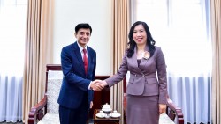 Thứ trưởng Lê Thị Thu Hằng tiếp Cố vấn cảnh sát Liên hợp quốc