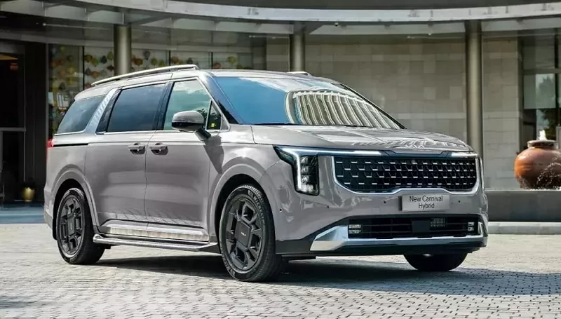 Kia Carnival Hybrid Premium phiên bản mới tại thị trường Việt Nam.