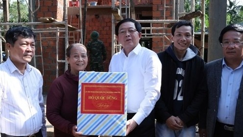 Phó Thủ tướng Hồ Quốc Dũng: Kịp thời hỗ trợ nhân dân ảnh hưởng bởi thiên tai sớm có nhà ở an toàn