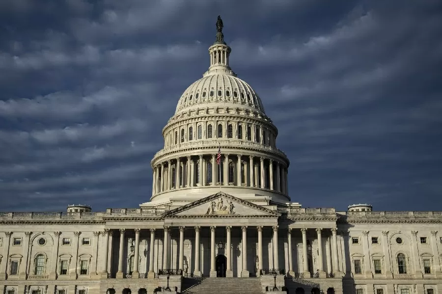 Mỹ: Quốc hội thông qua dự luật quốc phòng kỷ lục, đối lập với Tổng thống Trump trong thái độ với châu Âu, chi gần 1 tỷ USD cho Ukraine