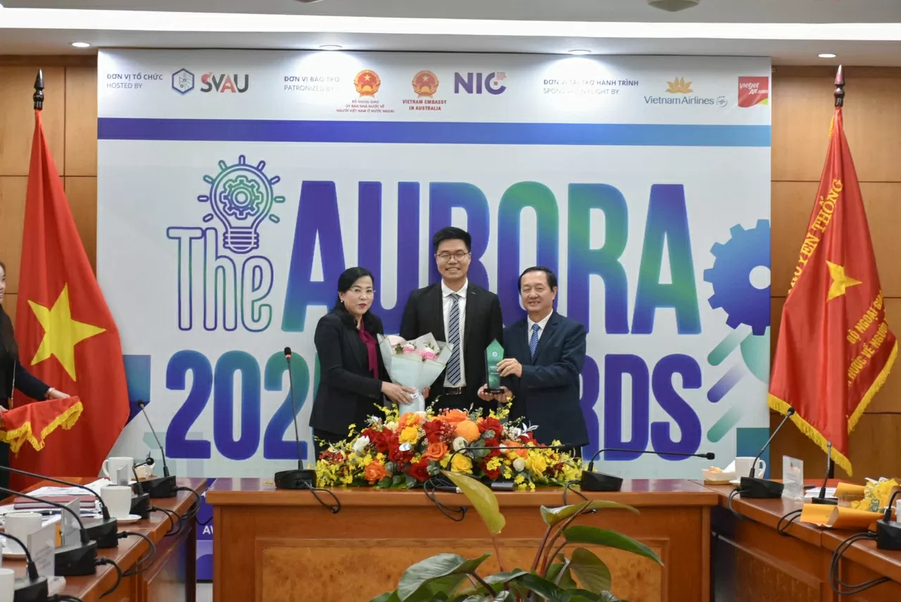 Tôn vinh tinh thần sáng tạo khoa học của người trẻ Việt Nam tại Australia Tôn vinh tinh thần sáng tạo khoa học của người trẻ Việt Nam tại Australia