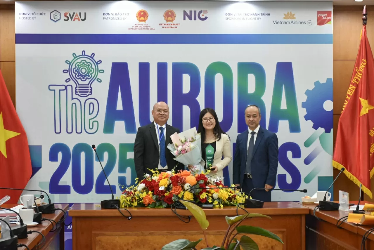 Tôn vinh tinh thần sáng tạo khoa học của người trẻ Việt Nam tại Australia Tôn vinh tinh thần sáng tạo khoa học của người trẻ Việt Nam tại Australia