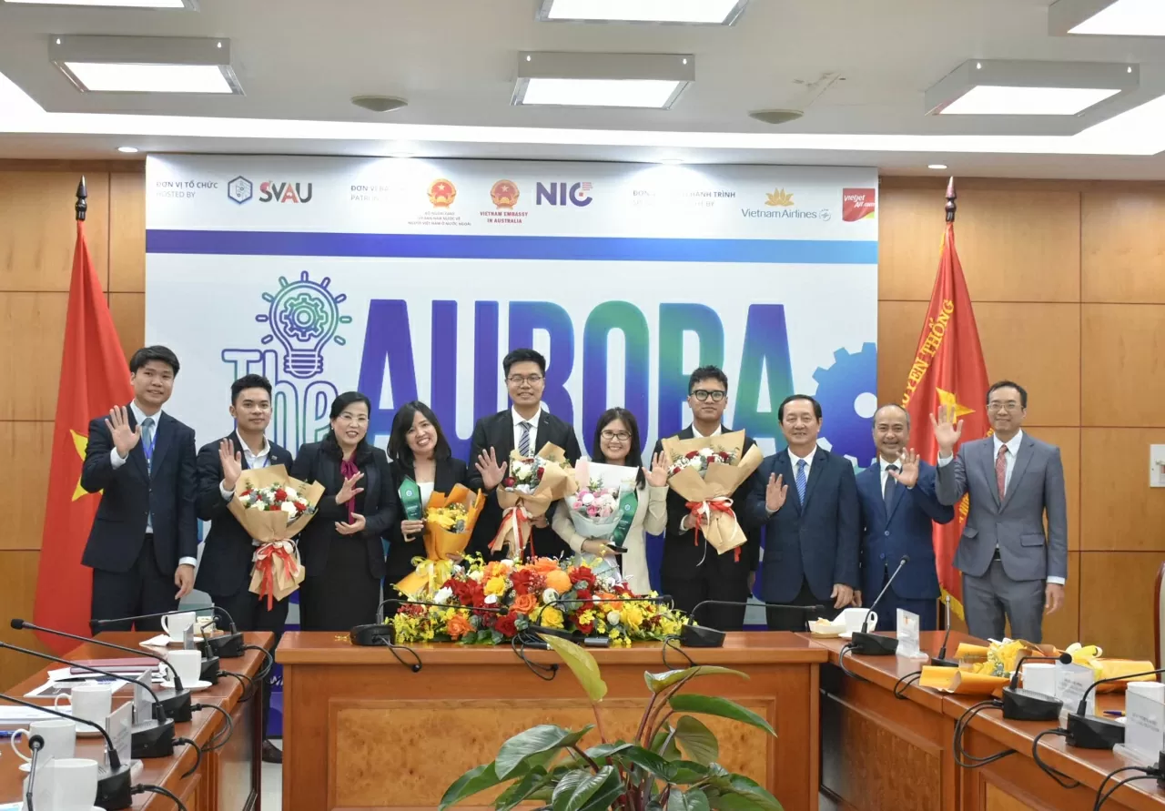 Tôn vinh tinh thần sáng tạo khoa học của người trẻ Việt Nam tại Australia Tôn vinh tinh thần sáng tạo khoa học của người trẻ Việt Nam tại Australia