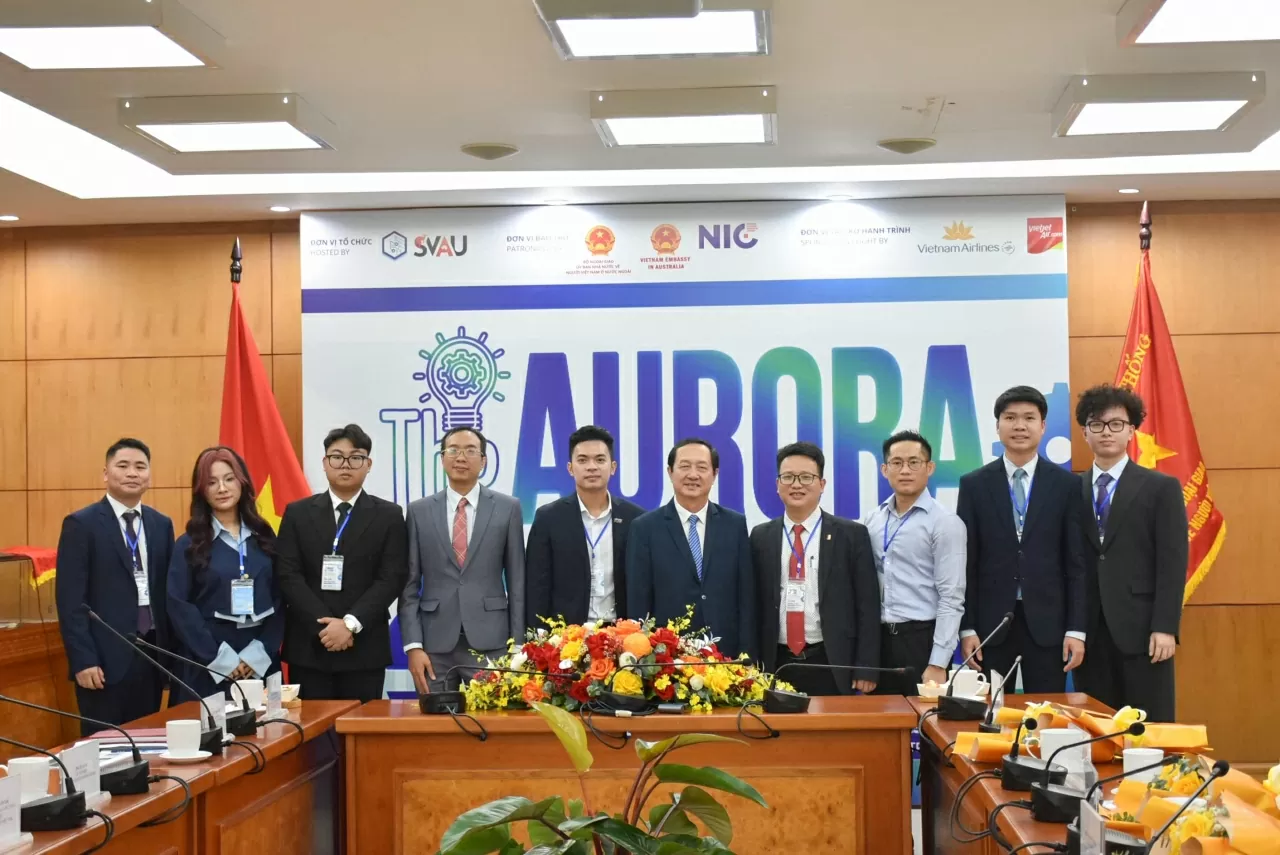 Tôn vinh tinh thần sáng tạo khoa học của người trẻ Việt Nam tại Australia Tôn vinh tinh thần sáng tạo khoa học của người trẻ Việt Nam tại Australia