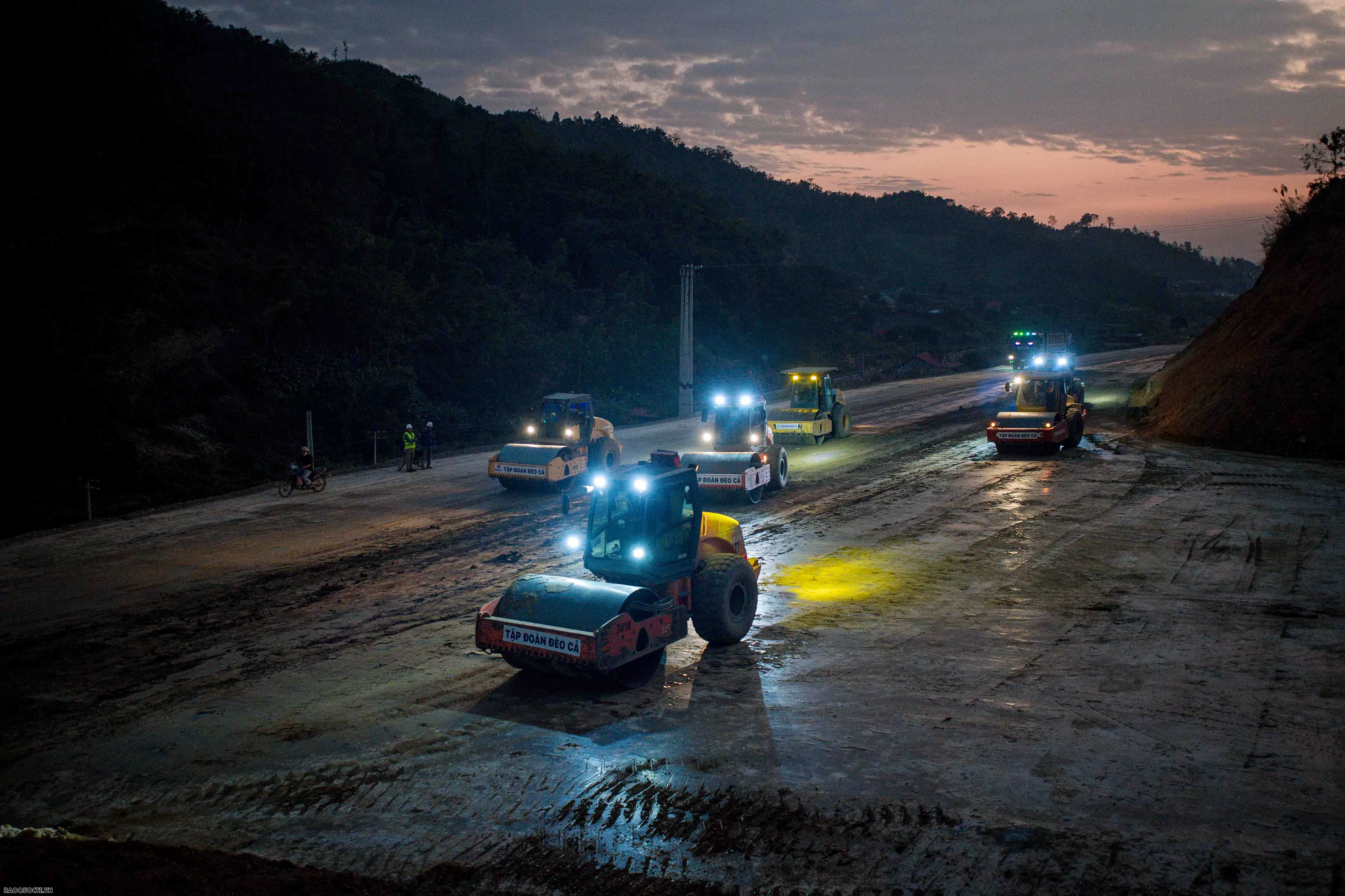 Công trường cao tốc Hữu Nghị-Chi Lăng cận ngày thông tuyến nnn